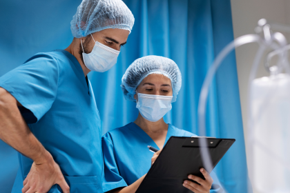 UAE Honors 1,400 Expat Nurses with Golden Visas